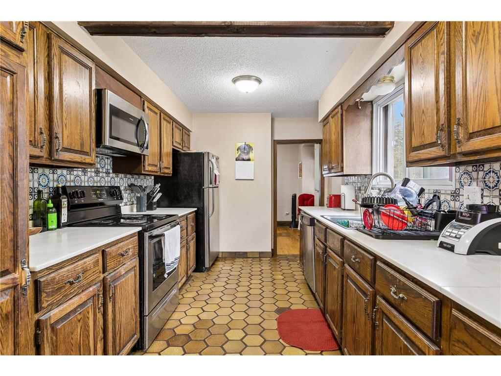 549 Asbury Street N Saint Paul MN 55104 7049440 image13