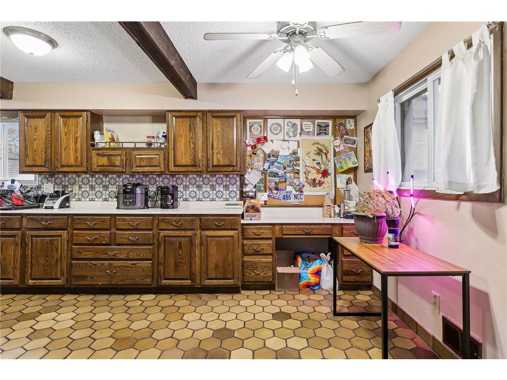 549 Asbury Street N Saint Paul MN 55104 7049440 image17