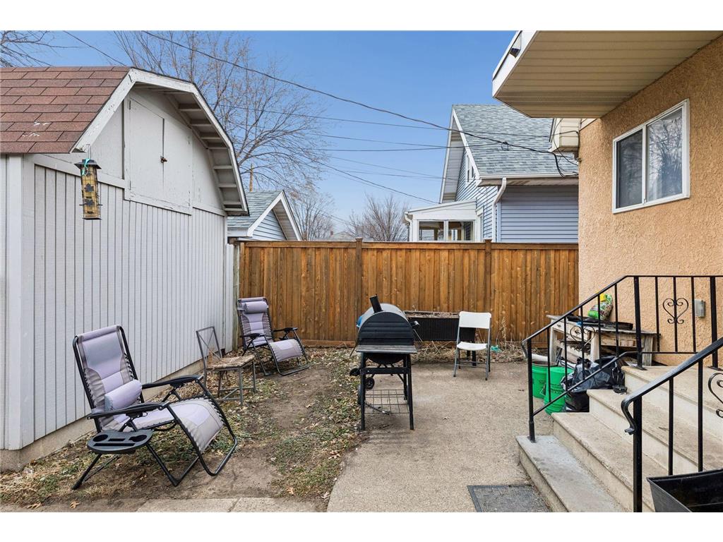 549 Asbury Street N Saint Paul MN 55104 7049440 image27