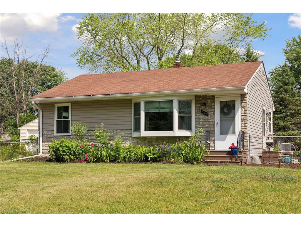 549 Doris Avenue Shoreview MN 55126 7045878 image1