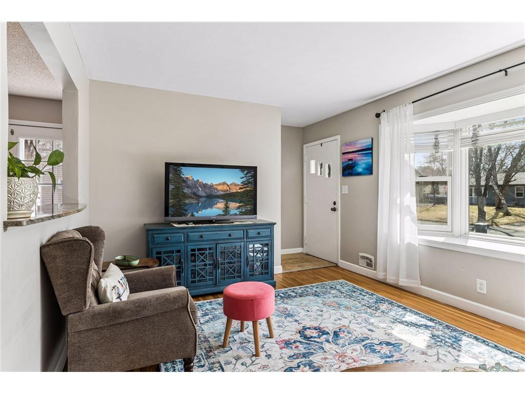 549 Doris Avenue Shoreview MN 55126 7045878 image3