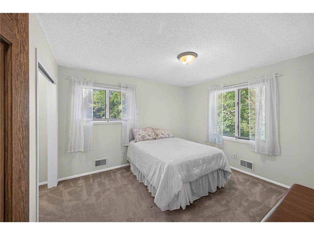5493 Saint Mary Drive NW Rochester MN 55901 7088172 image27