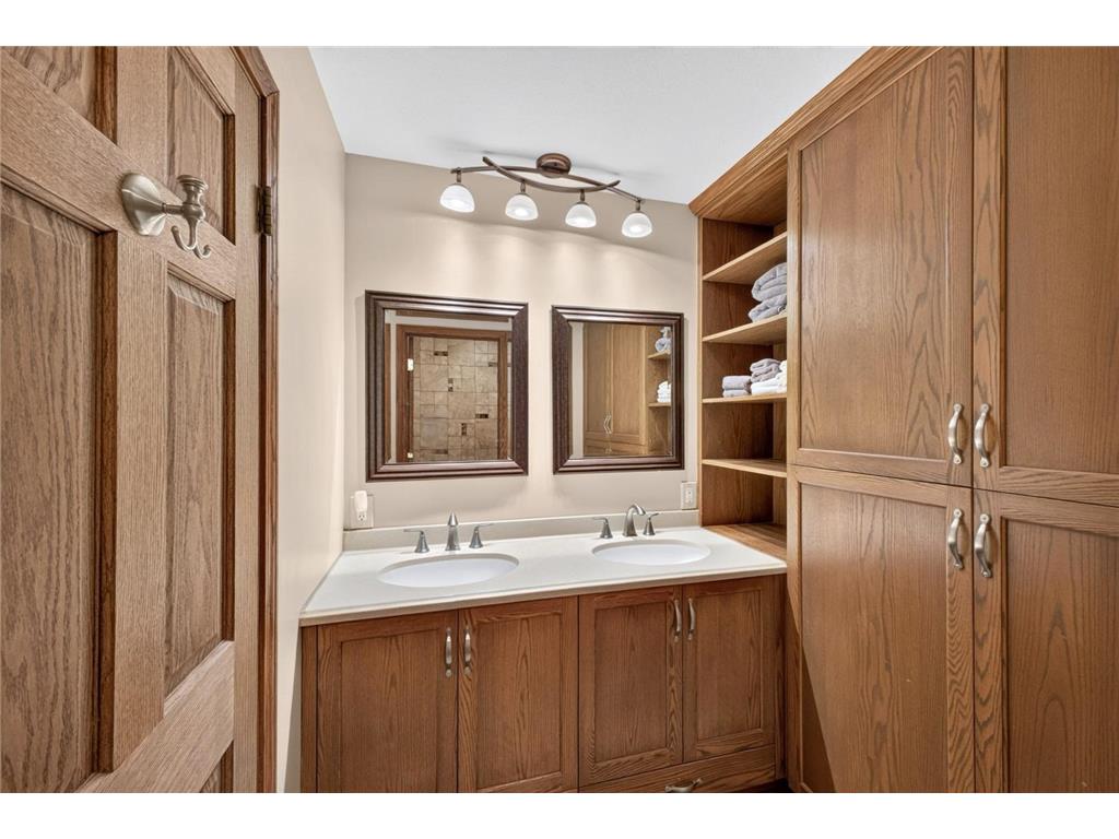 5493 Saint Mary Drive NW Rochester MN 55901 7088172 image40