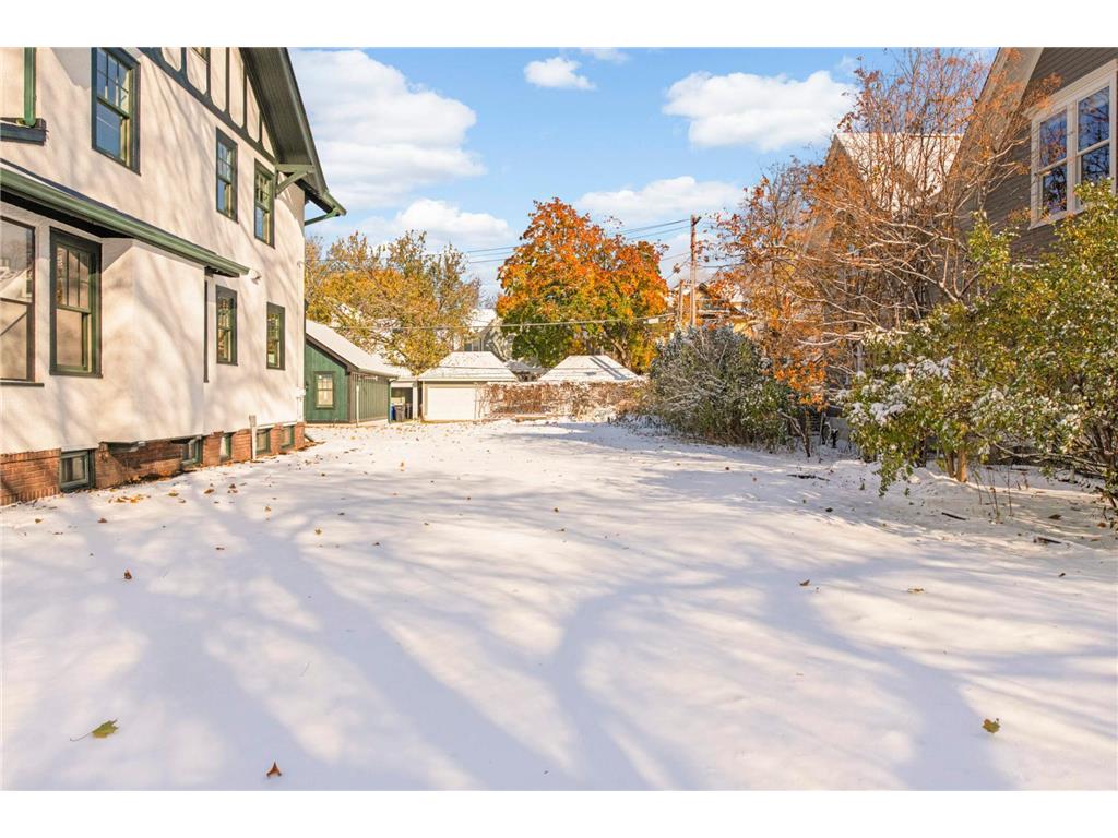 549L Holly Avenue Saint Paul MN 55102 6452777 image1