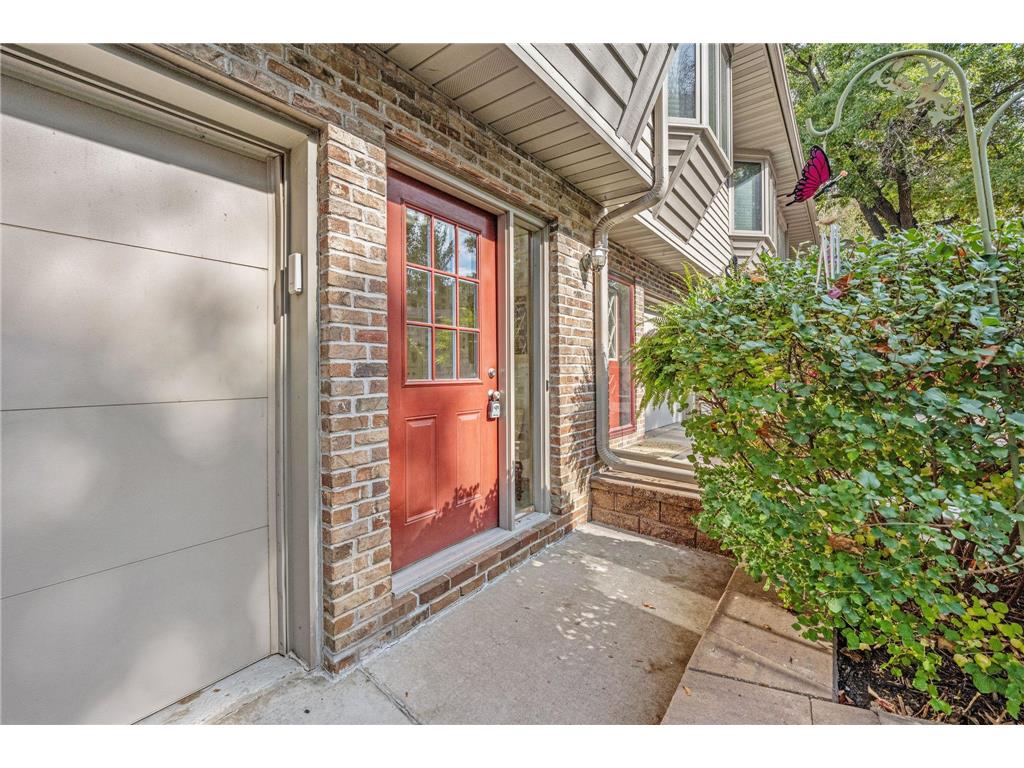 55 Garden Drive Burnsville MN 55337 6768749 image2