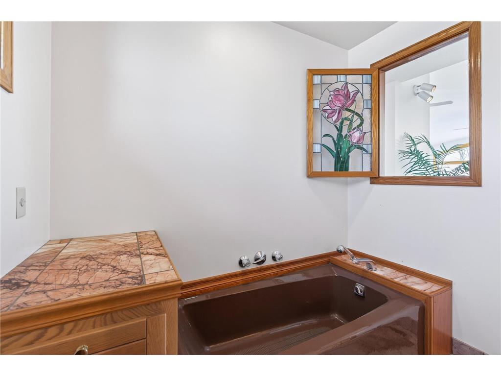 55 Interlachen Drive Tonka Bay MN 55331 - Lake Minnetonka 6794353 image27