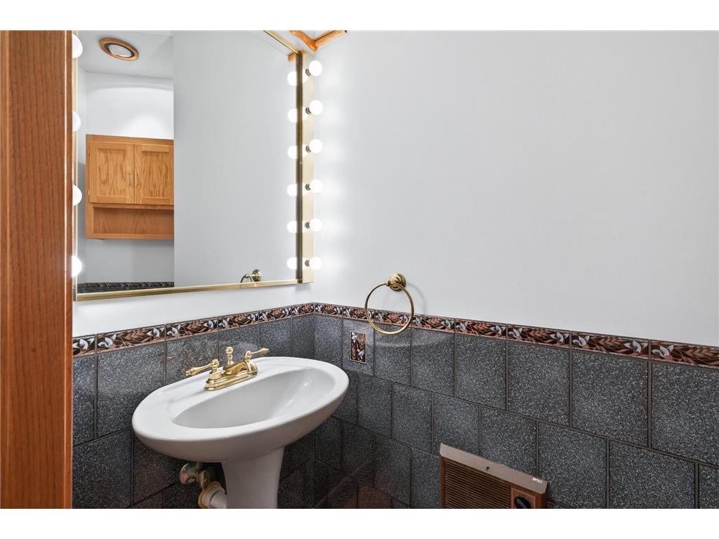 55 Interlachen Drive Tonka Bay MN 55331 - Lake Minnetonka 6794353 image46