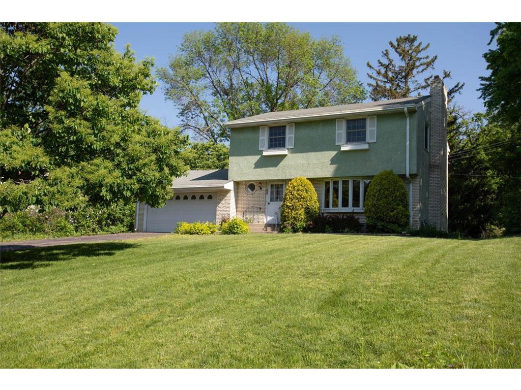 55 Iris Street Mahtomedi MN 55115 - White Bear 6518177 image1