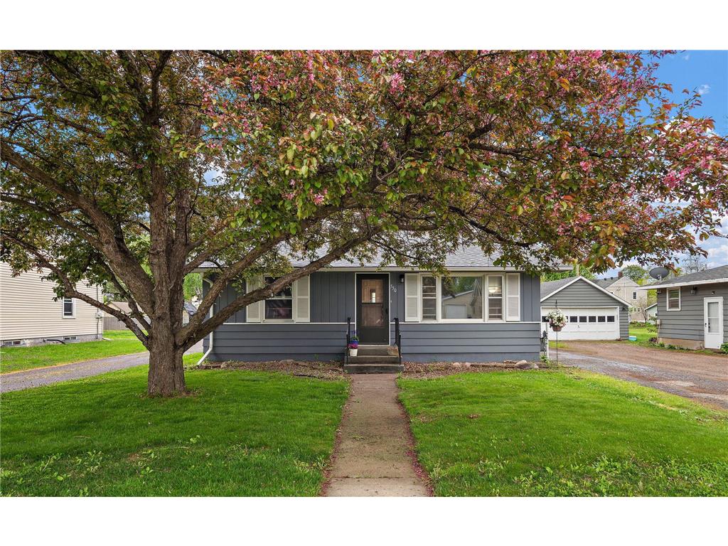 550 W 4th Street Rush City MN 55069 7060257 image1