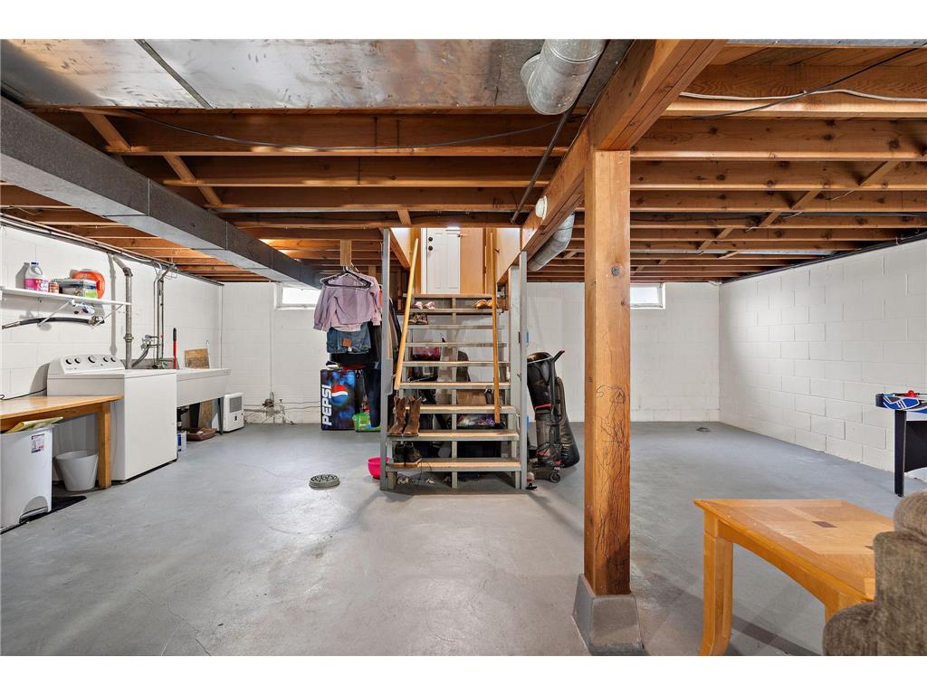 550 W 4th Street Rush City MN 55069 7060257 image19