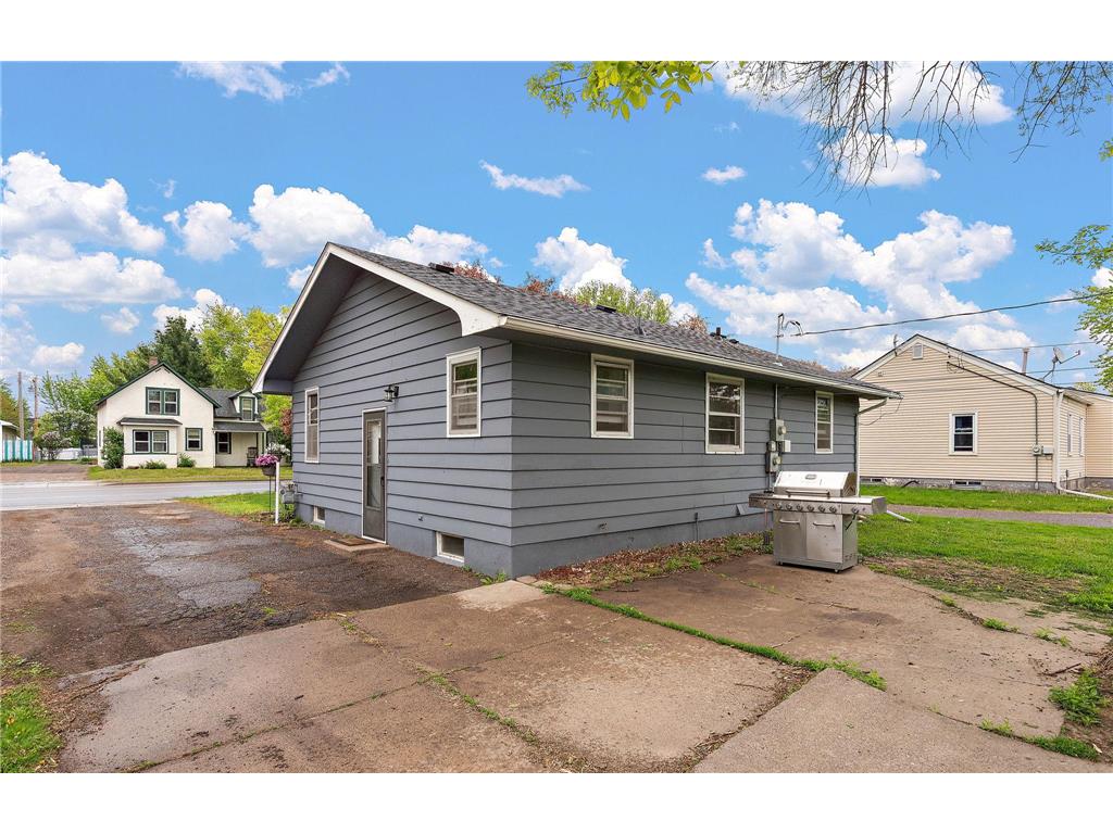 550 W 4th Street Rush City MN 55069 7060257 image23