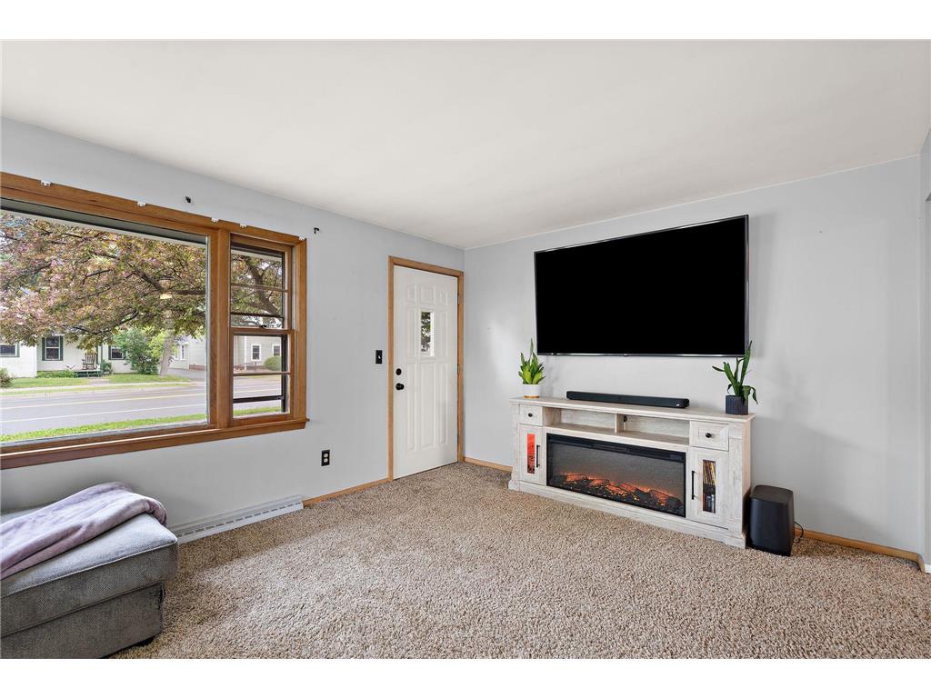 550 W 4th Street Rush City MN 55069 7060257 image3