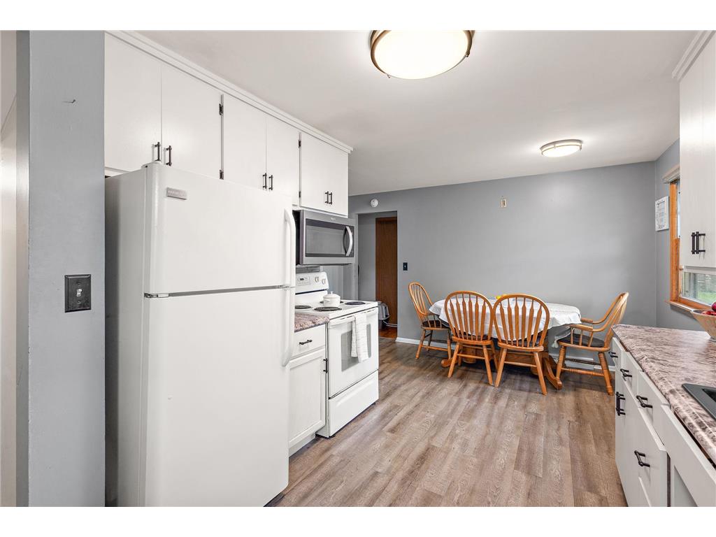 550 W 4th Street Rush City MN 55069 7060257 image9