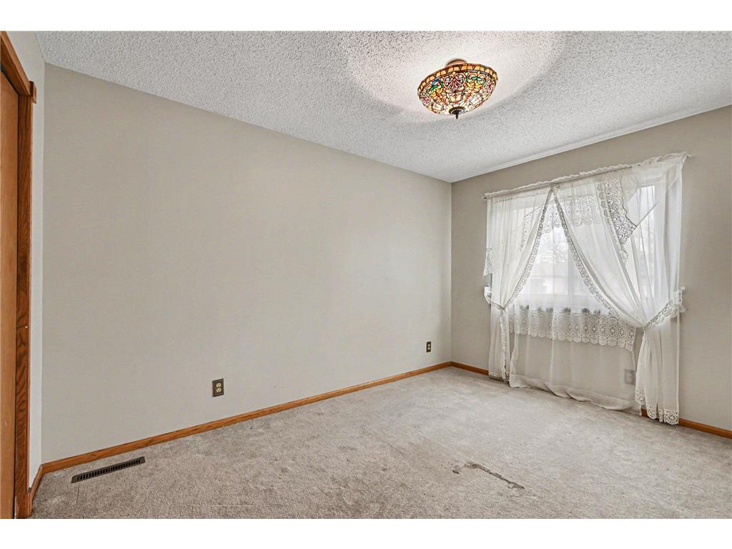 5500 273rd Street Wyoming MN 55092 7052798 image11