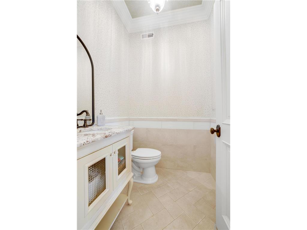 5500 Halifax Lane Edina MN 55424 - Minnehaha Creek 6820710 image19