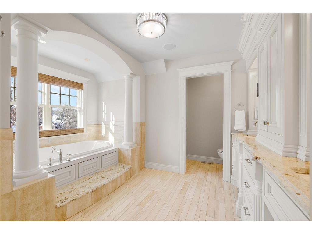 5500 Halifax Lane Edina MN 55424 - Minnehaha Creek 6820710 image25