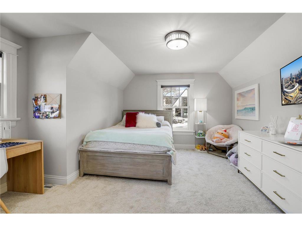 5500 Halifax Lane Edina MN 55424 - Minnehaha Creek 6820710 image35