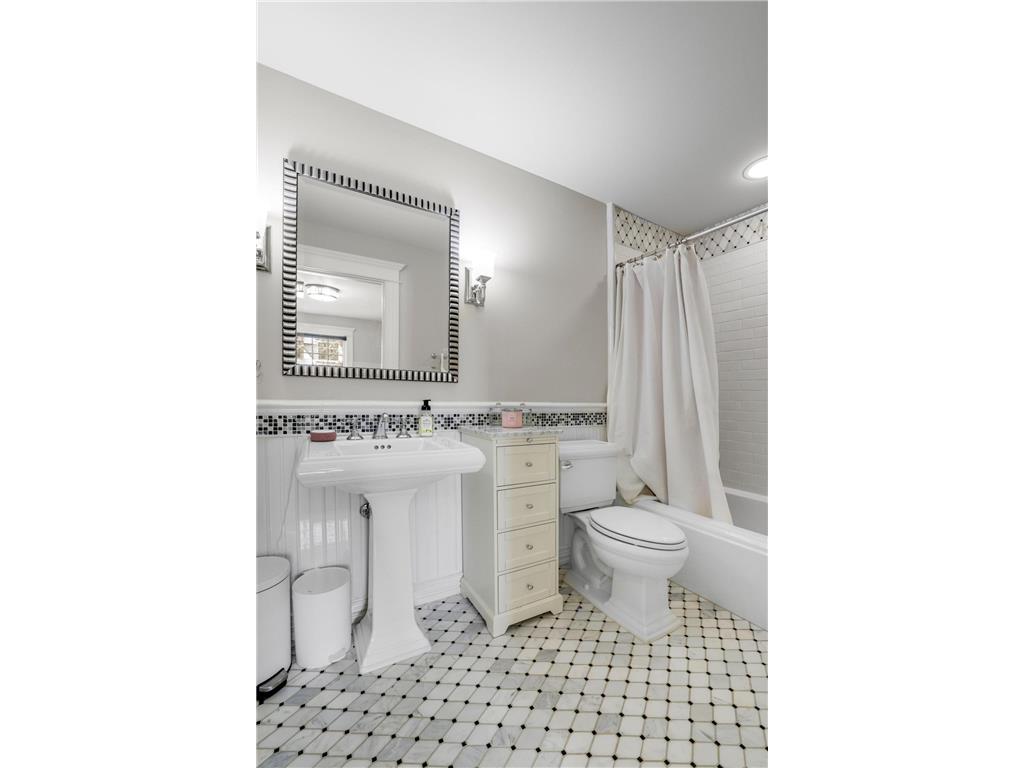 5500 Halifax Lane Edina MN 55424 - Minnehaha Creek 6820710 image38