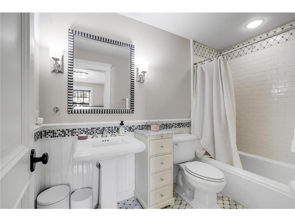 5500 Halifax Lane Edina MN 55424 - Minnehaha Creek 6820710 image39