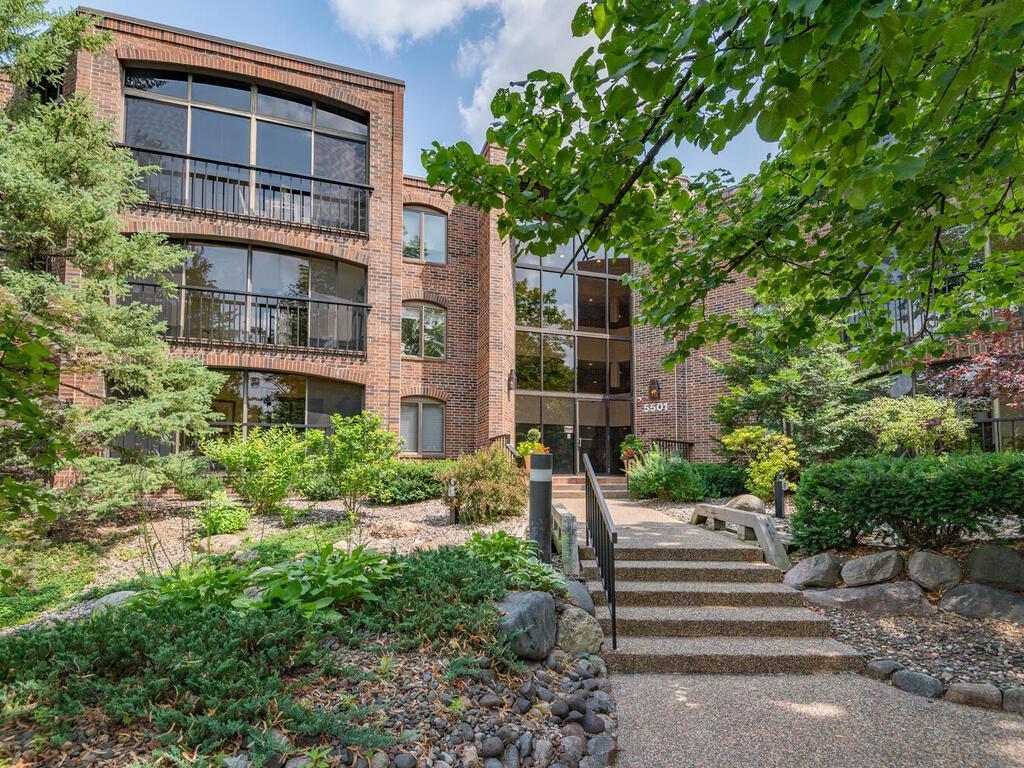 5501 Dewey Hill Road #233 Edina MN 55439 6708731 image1