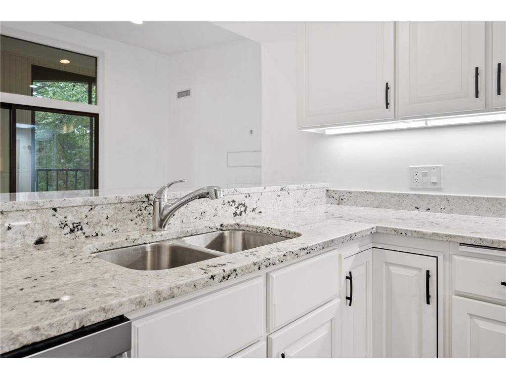 5501 Dewey Hill Road #330 Edina MN 55439 6800445 image21