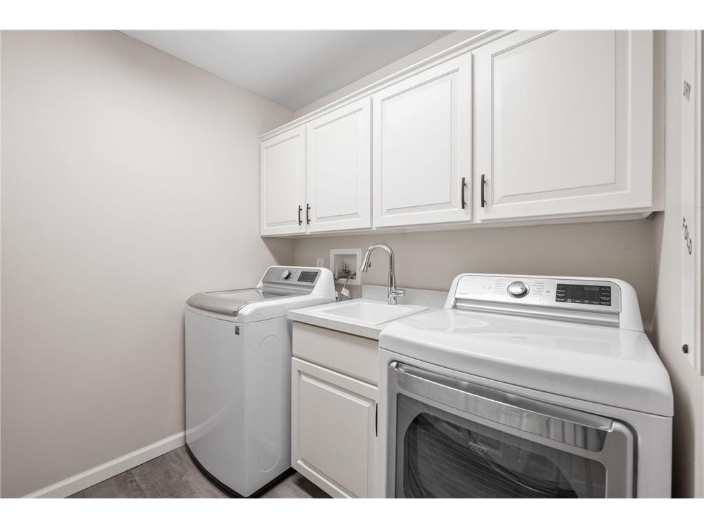 5501 Dewey Hill Road #330 Edina MN 55439 6800445 image25