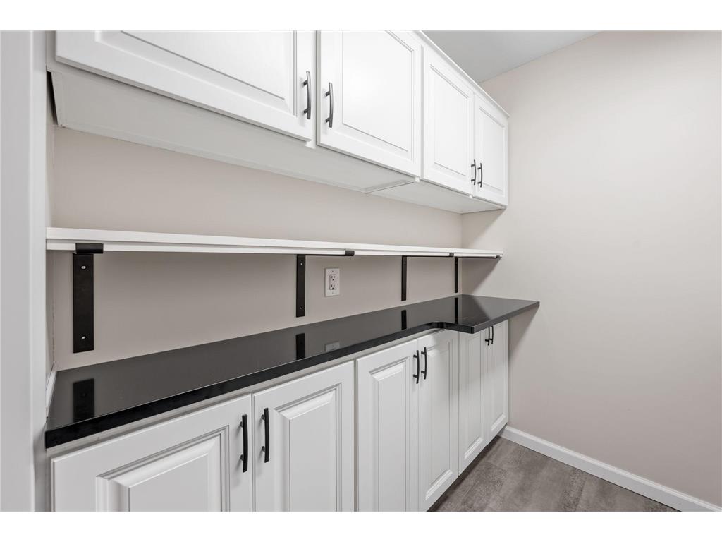 5501 Dewey Hill Road #330 Edina MN 55439 6800445 image26