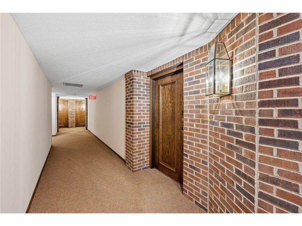5501 Dewey Hill Road #330 Edina MN 55439 6800445 image6