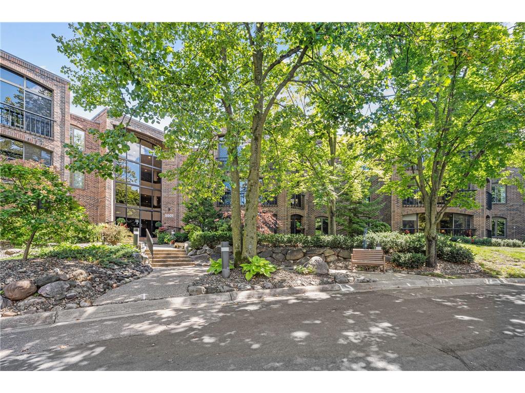 5501 Dewey Hill Road #330 Edina MN 55439 6800445 image66