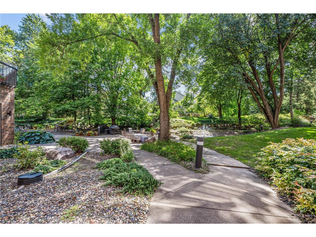 5501 Dewey Hill Road #330 Edina MN 55439 6800445 image67