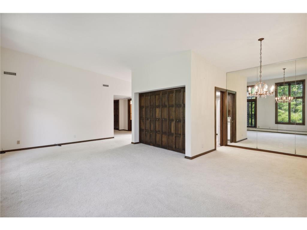 5501 Dewey Hill Road 333, Edina, MN, 55439 MLS 6212916 Edina Realty