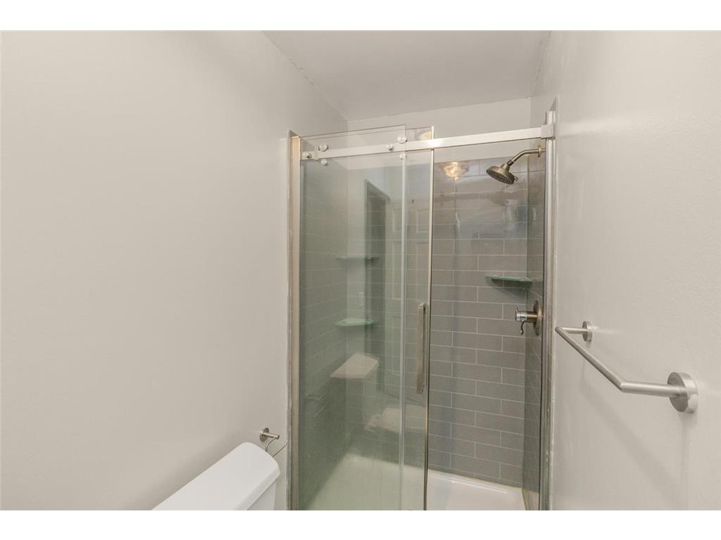 5501 Golfview Avenue N Oakdale MN 55128 7099305 image24
