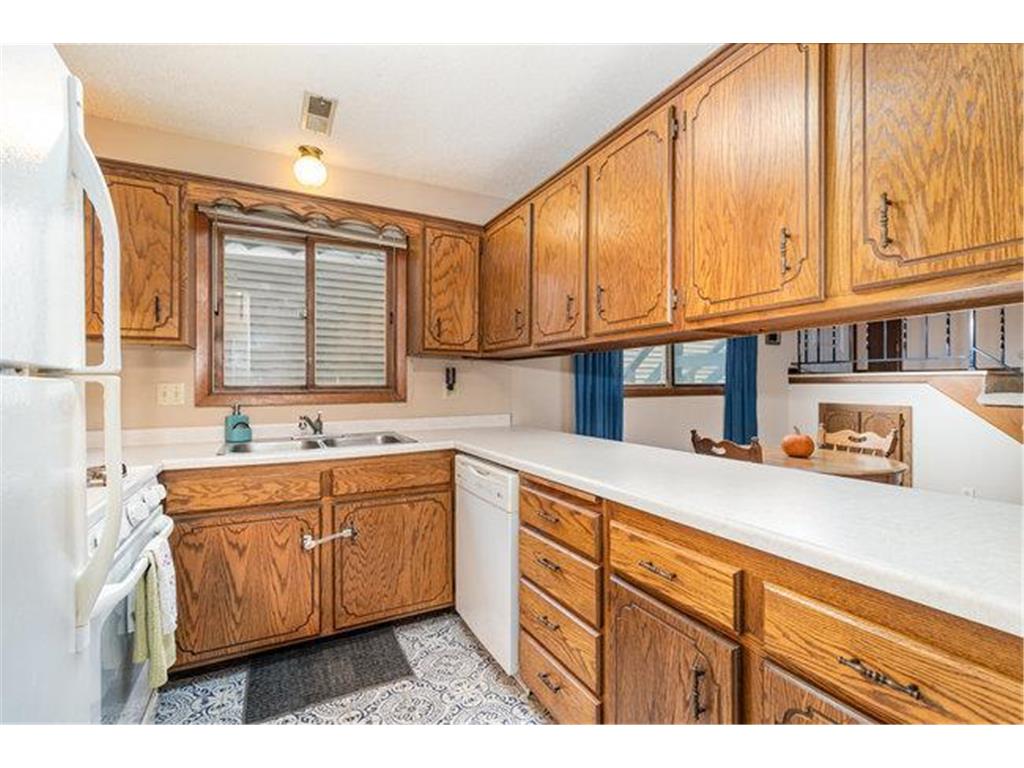 5503 E Bavarian Pass Fridley MN 55432 6809159 image4