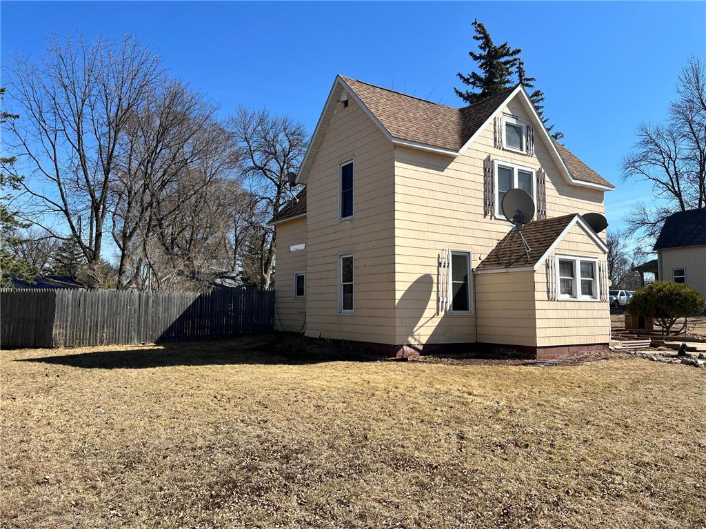 551 3rd Street Dawson MN 56232 6693325 image1