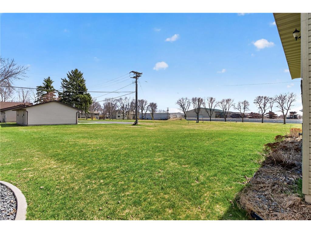 551 3rd Street S Winsted MN 55395 7053117 image11
