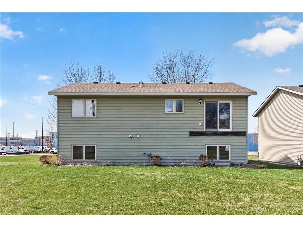 551 3rd Street S Winsted MN 55395 7053117 image12
