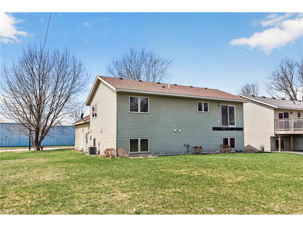 551 3rd Street S Winsted MN 55395 7053117 image13