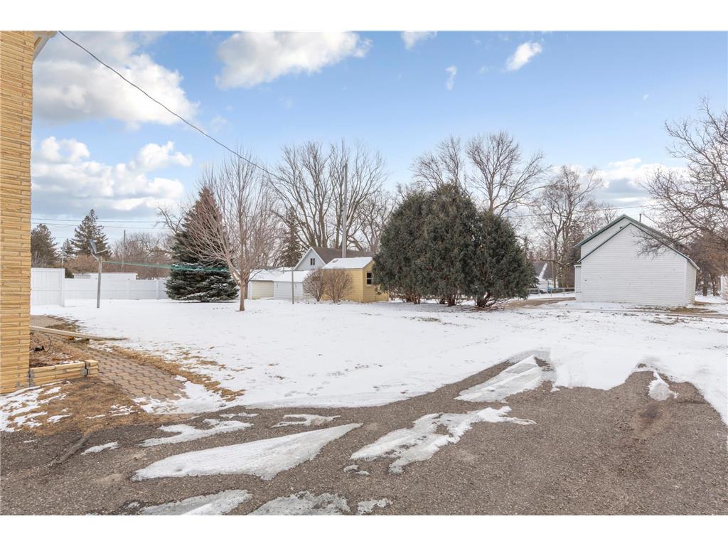 551 Agnes Street Owatonna MN 55060 7025578 image5