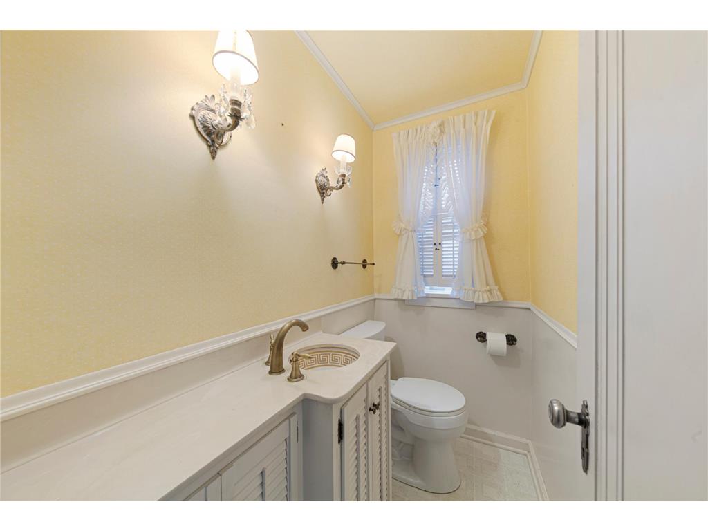 551 Agnes Street Owatonna MN 55060 7025578 image9