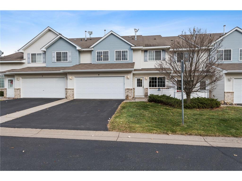 551 Bandle Street #B River Falls WI 54022 6309914 image1