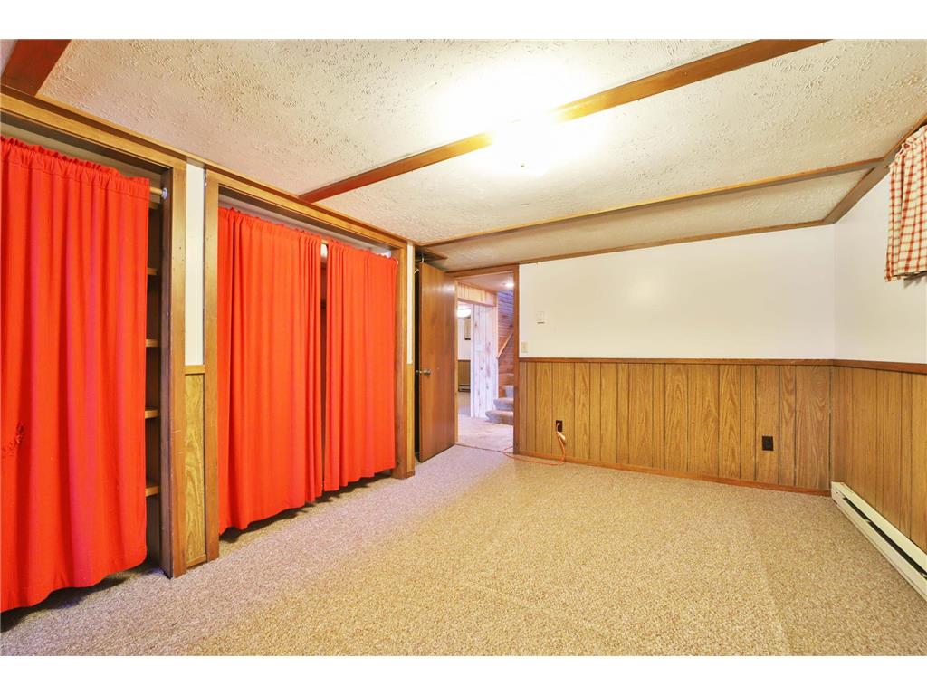 551 Edward Lane NE Longville MN 56655 - Woman 7069188 image23