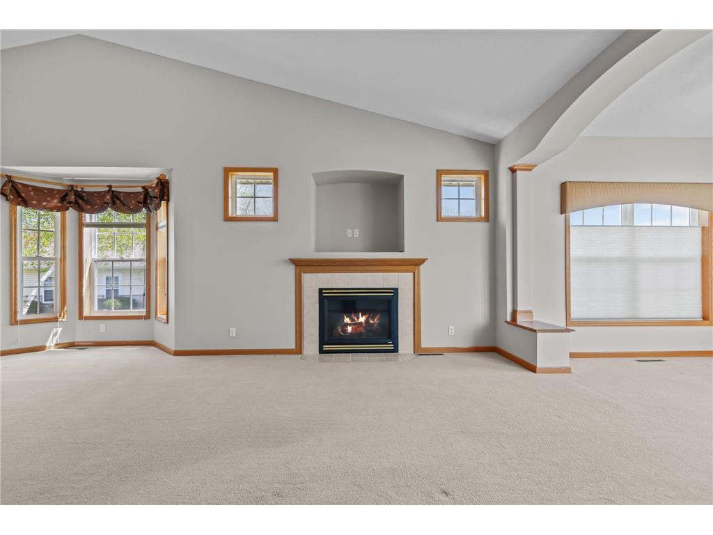 551 Holly Lane N Oakdale MN 55128 7072650 image16