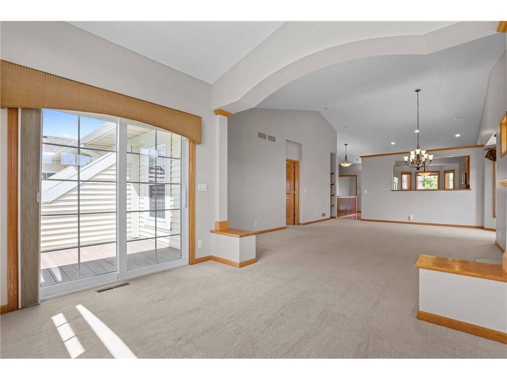 551 Holly Lane N Oakdale MN 55128 7072650 image21