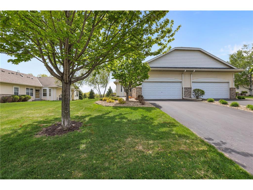 551 Holly Lane N Oakdale MN 55128 7072650 image4