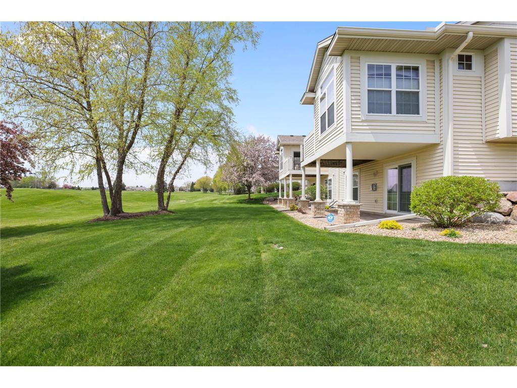 551 Holly Lane N Oakdale MN 55128 7072650 image48
