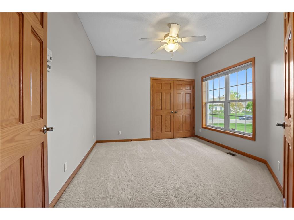 551 Holly Lane N Oakdale MN 55128 7072650 image7