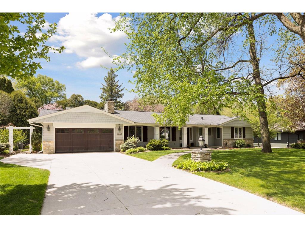 5512 Glengarry Parkway Edina MN 55436 7067018 image2