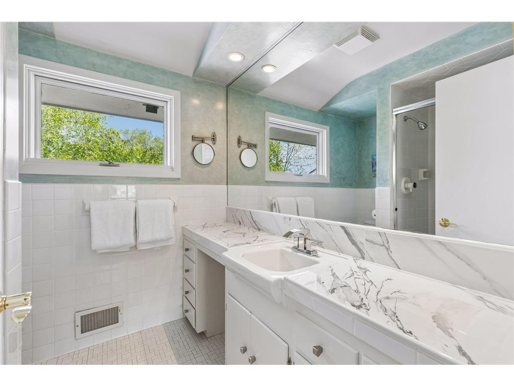 5512 Goya Lane Edina MN 55436 7074264 image28