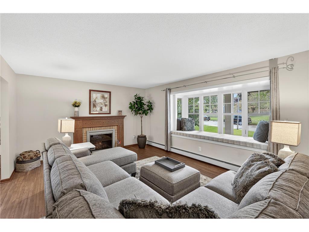 5512 Hillside Court Edina MN 55439 - Nine Mile Creek 7005628 image24
