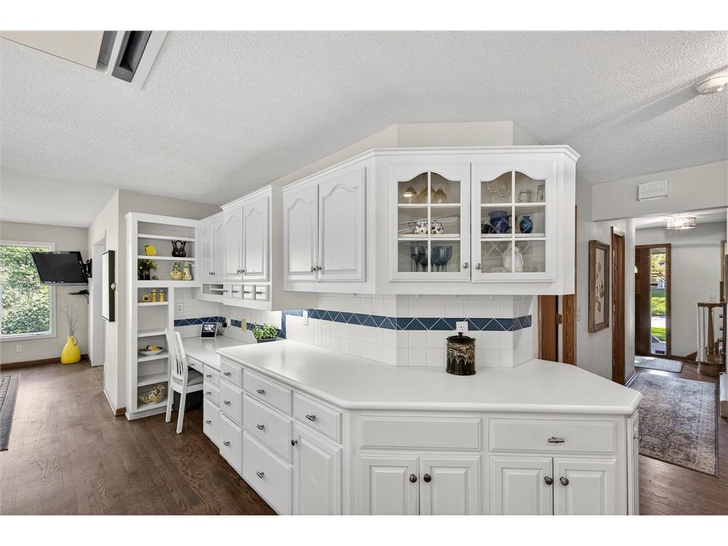 5512 Hillside Court Edina MN 55439 - Nine Mile Creek 7005628 image41